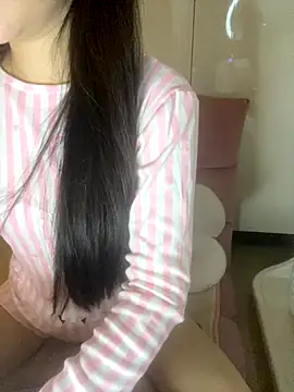 Snapshot of RubyBerry chatting on October 27, 4:05 am RubyBerry online show from October 27, 4:05 am