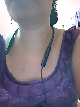 Snapshot of Sonalihot_ chatting on September 12, 5:02 pm Sonalihot online show from September 12, 5:02 pm