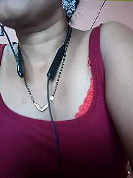 Snapshot of Sonalihot_ chatting on September 25, 6:28 am Sonalihot online show from September 25, 6:28 am