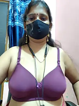 Snapshot of Sonalihot_ chatting on October 2, 5:31 pm Sonalihot online show from October 2, 5:31 pm
