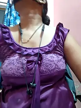 Snapshot of Sonalihot_ chatting on October 8, 2:20 am Sonalihot online show from October 8, 2:20 am