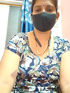 Snapshot of Sonalihot_ chatting on October 18, 1:23 pm Sonalihot online show from October 18, 1:23 pm