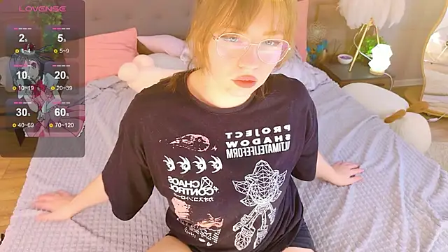 Moon  Bunny online show from June 6, 3:28 pm