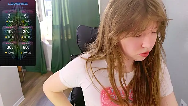 Moon  Bunny online show from June 19, 3:27 pm