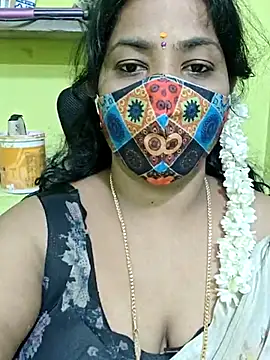 Snapshot of Tamil_Mithra chatting on April 24, 3:25 pm Tamil Mithra online show from April 24, 3:25 pm