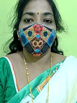 Snapshot of Tamil_Mithra chatting on May 18, 8:42 am Tamil Mithra online show from May 18, 8:42 am