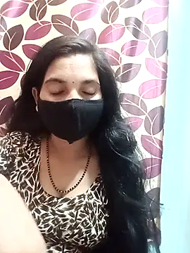 Snapshot of Payal-001 chatting on September 29, 7:24 am Payal-001 online show from September 29, 7:24 am