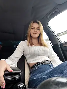 YOOUR EVAA online show from February 13, 8:43 am