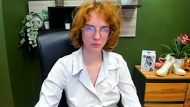 juicyPenny online show from October 13, 6:24 am