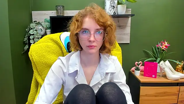 juicyPenny online show from October 24, 6:21 am