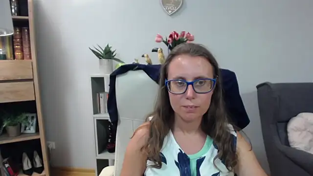 Snapshot of sweetxLizzy chatting on June 29, 10:15 am sweetxLizzy online show from June 29, 10:15 am