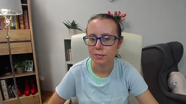 Snapshot of sweetxLizzy chatting on July 13, 4:37 am sweetxLizzy online show from July 13, 4:37 am