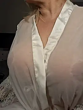 milfevapeccato online show from November 1, 2:02 am