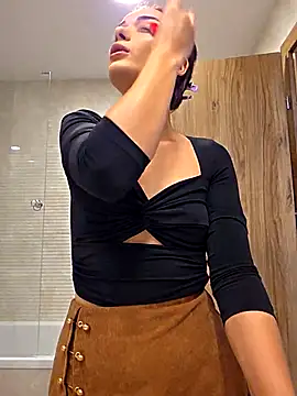 NaughtyChloe online show from September 18, 6:59 am