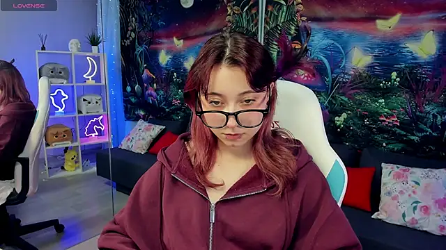 ClaraParks online show from November 29, 8:45 pm