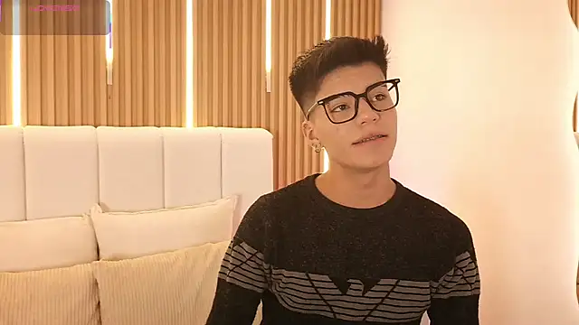 Dulcey  online show from April 11, 5:34 am