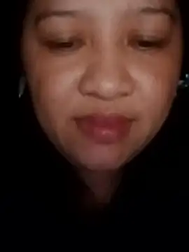 hotolivia34 online show from April 3, 2:48 pm