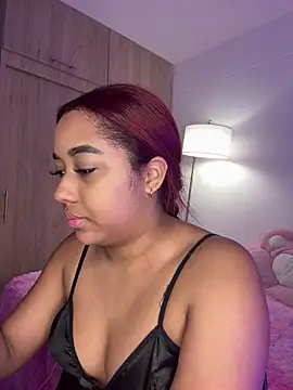 Snapshot of _Zahara_ chatting on October 1, 8:37 pm Zahara online show from October 1, 8:37 pm