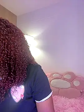 Snapshot of _Zahara_ chatting on October 18, 10:43 pm Zahara online show from October 18, 10:43 pm