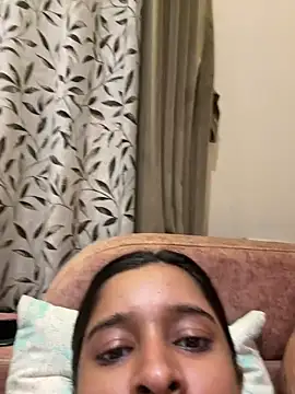 Snapshot of desitease chatting on October 26, 1:39 pm desitease online show from October 26, 1:39 pm