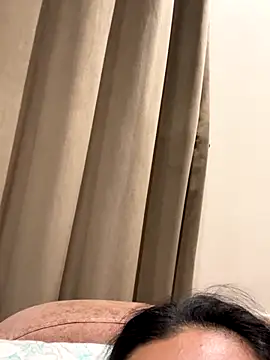 Snapshot of desitease chatting on October 30, 4:58 am desitease online show from October 30, 4:58 am