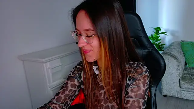 EvaBllake online show from February 12, 6:08 am