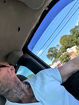 Snapshot of joeyoneill chatting on September 11, 7:58 pm joeyoneill online show from September 11, 7:58 pm