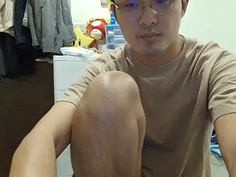 Snapshot of kirkcantop chatting on November 25, 12:43 am kirkcantop online show from November 25, 12:43 am