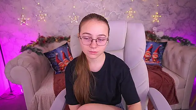 ArrinaWairr online show from January 8, 8:49 am