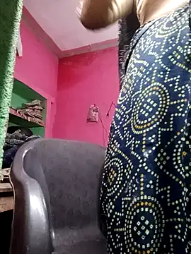 Snapshot of Cutreet chatting on September 8, 4:17 pm Cutreet online show from September 8, 4:17 pm