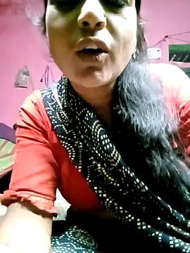 Snapshot of Cutreet chatting on September 18, 9:17 pm Cutreet online show from September 18, 9:17 pm