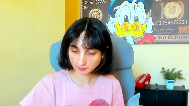 Snapshot of Marri-Stella chatting on October 15, 8:36 am Marri-Stella online show from October 15, 8:36 am