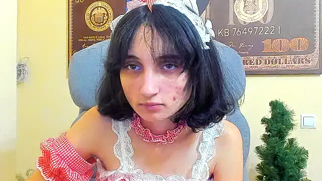 Snapshot of Marri-Stella chatting on December 2, 10:20 am Marri-Stella online show from December 2, 10:20 am