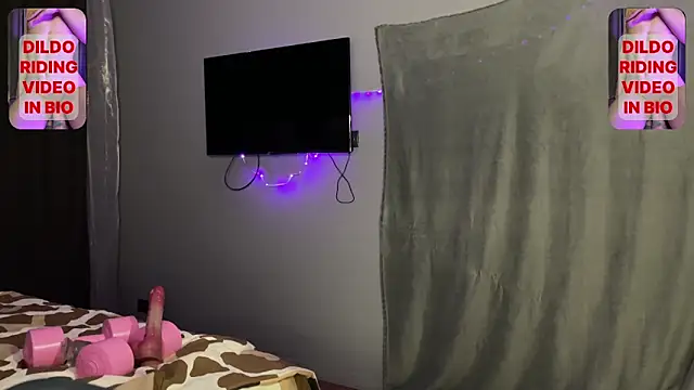 miss ssaki online show from April 10, 3:28 pm