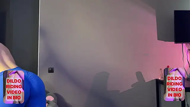 miss ssaki online show from April 14, 2:12 pm