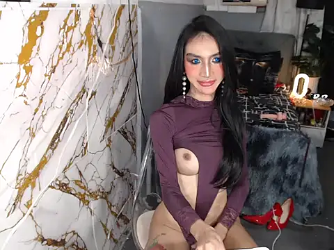 Snapshot of redhotties chatting on July 2, 4:13 pm redhotties online show from July 2, 4:13 pm