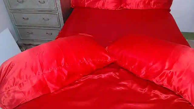 Snapshot of Ambra_ chatting on October 26, 2:56 pm Ambra online show from October 26, 2:56 pm