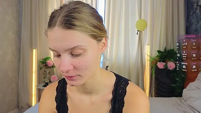 SoftBliss online show from October 12, 6:34 am
