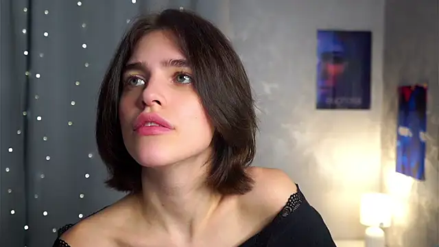 EleneButton online show from February 7, 1:09 am