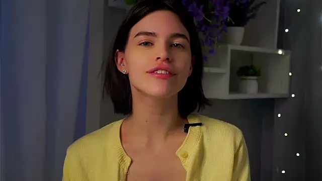 EleneButton online show from February 15, 1:13 am