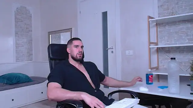 IvanHydee online show from September 12, 4:45 am