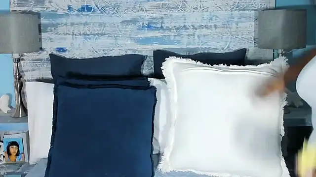 Jess555 online show from April 11, 2:21 pm