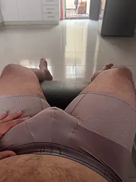 Snapshot of 199190 chatting on February 17, 1:07 pm 199190 online show from February 17, 1:07 pm