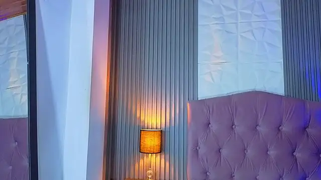 Bonnali lune online show from March 19, 7:40 pm