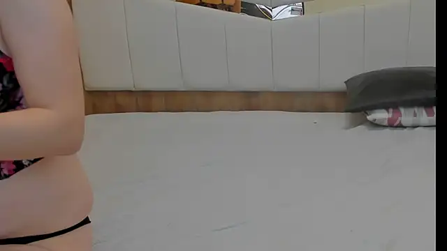 MimiXo99 online show from October 6, 8:06 pm