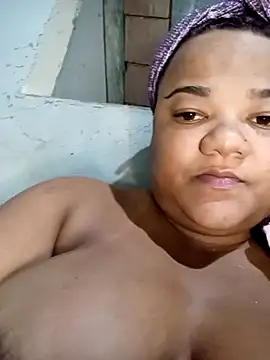 melcarioca1111 online show from April 24, 2:47 am