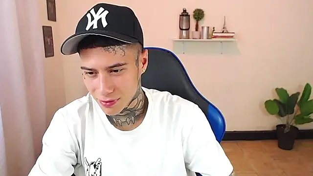 setthomas online show from December 15, 10:03 pm