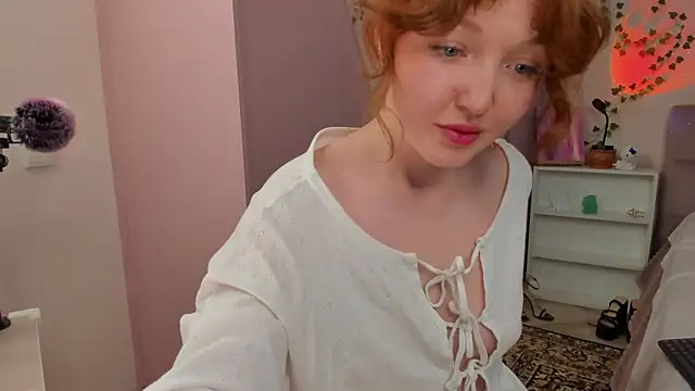 EmyRosaly online show from April 14, 12:55 pm