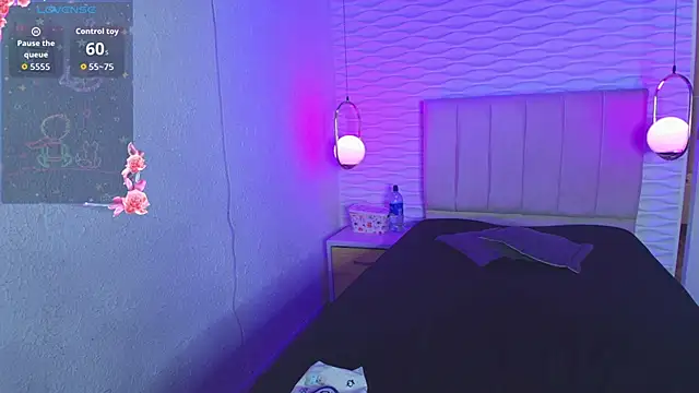 ly lulu online show from October 26, 7:20 pm