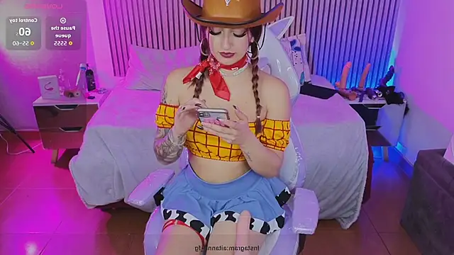 Snapshot of _aitana_001 chatting on October 31, 6:31 pm aitana 001 online show from October 31, 6:31 pm